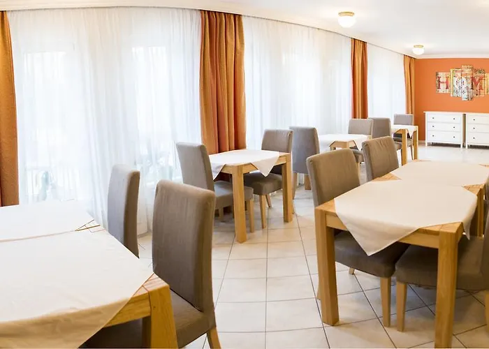 Aparthotel Residenz Donaucity 4*